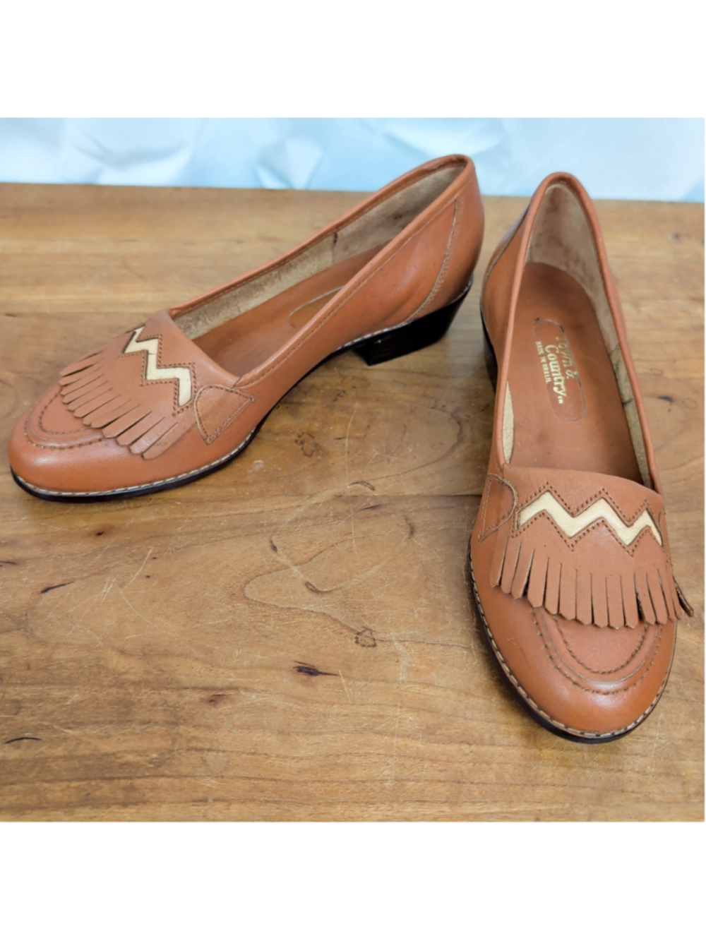 Vintage Kilte Front Ladies Leather Loafers Size 7.5B